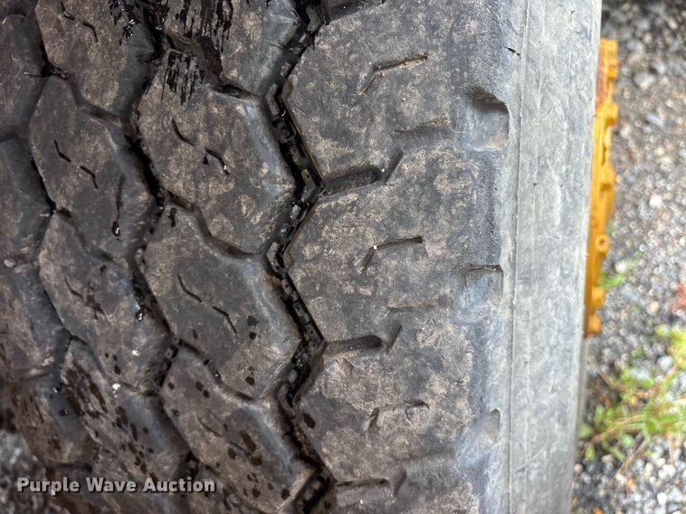 image for item OB9688 1994 Blaw-Knox RW-195D road widener