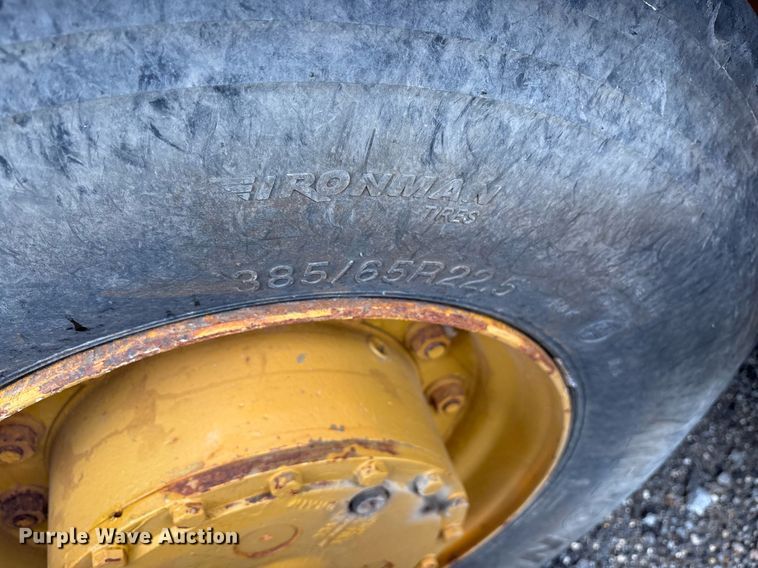 image for item OB9688 1994 Blaw-Knox RW-195D road widener