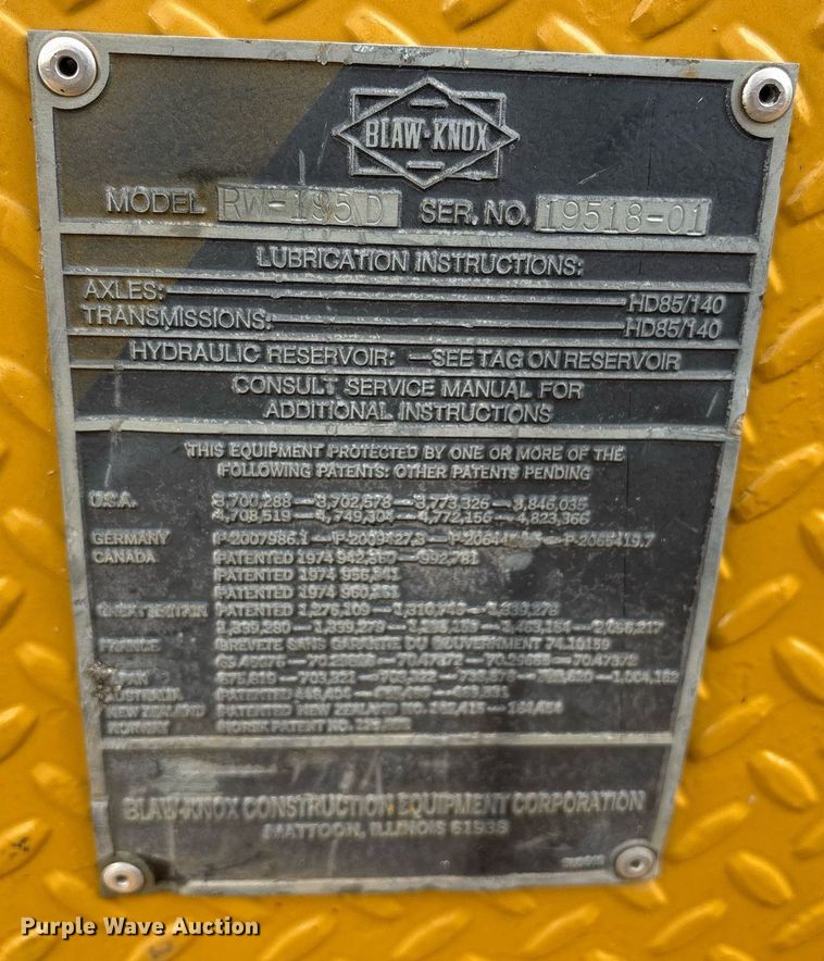 image for item OB9688 1994 Blaw-Knox RW-195D road widener