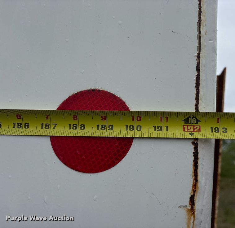 image for item OB9689 2001 Peterbilt 330 water truck