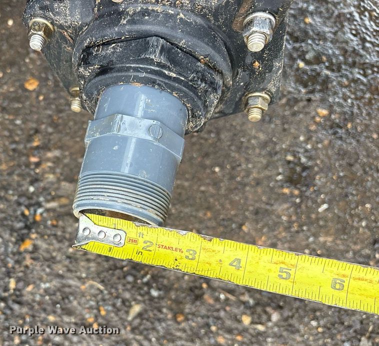 image for item OB9689 2001 Peterbilt 330 water truck