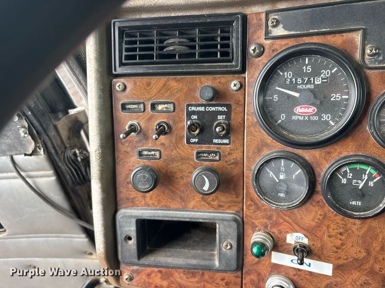 image for item OB9689 2001 Peterbilt 330 water truck