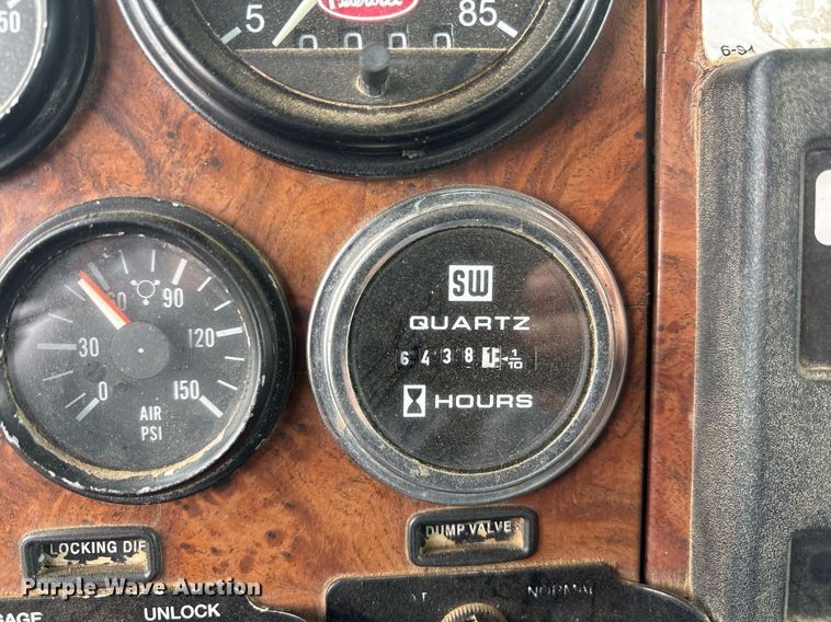 image for item OB9689 2001 Peterbilt 330 water truck