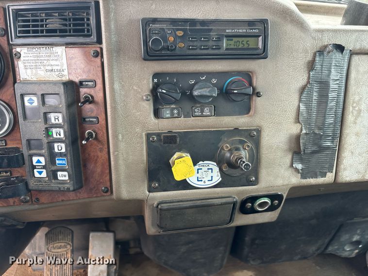 image for item OB9689 2001 Peterbilt 330 water truck