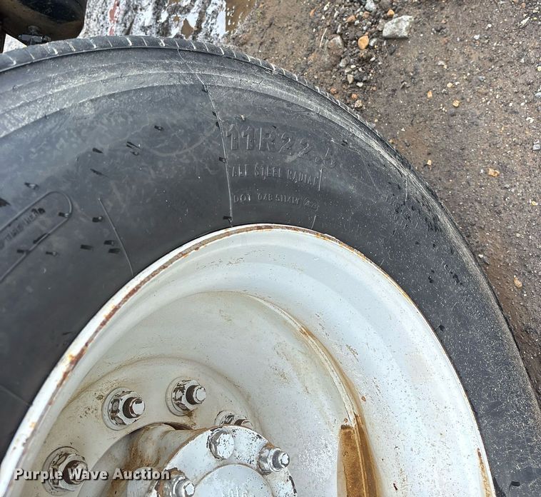 image for item OB9689 2001 Peterbilt 330 water truck