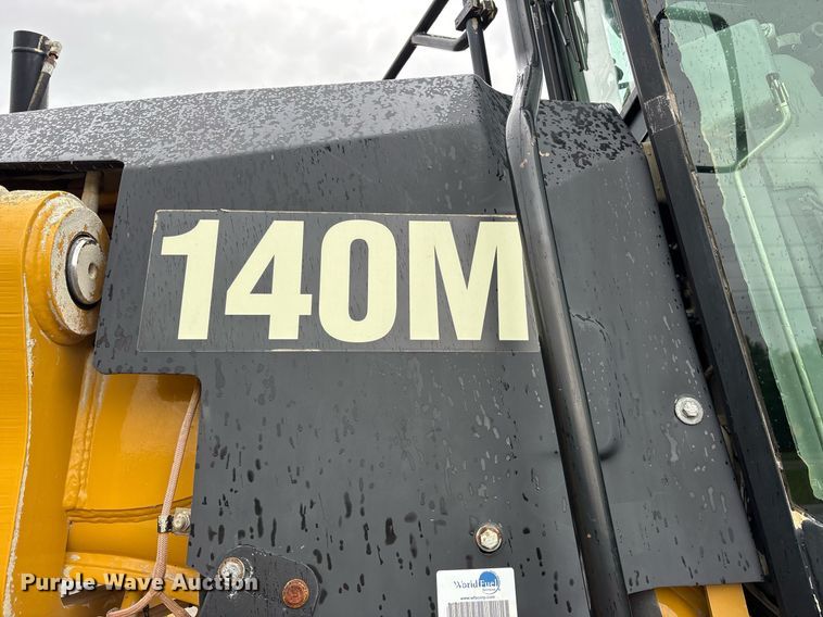 image for item OB9690 2010 Caterpillar 140M motor grader