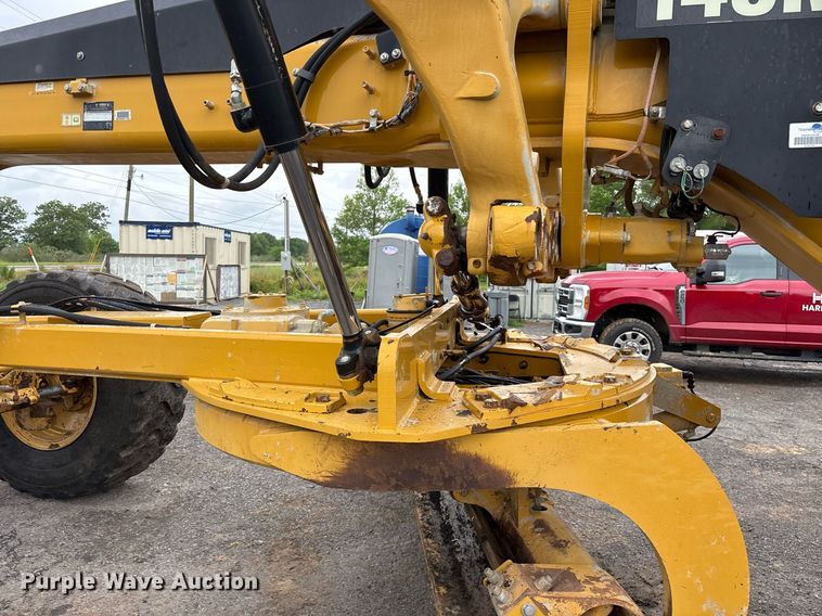 image for item OB9690 2010 Caterpillar 140M motor grader