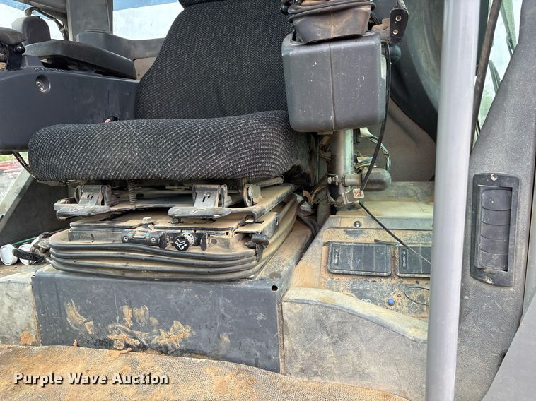 image for item OB9690 2010 Caterpillar 140M motor grader