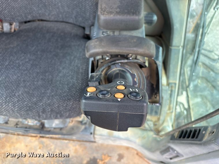 image for item OB9690 2010 Caterpillar 140M motor grader