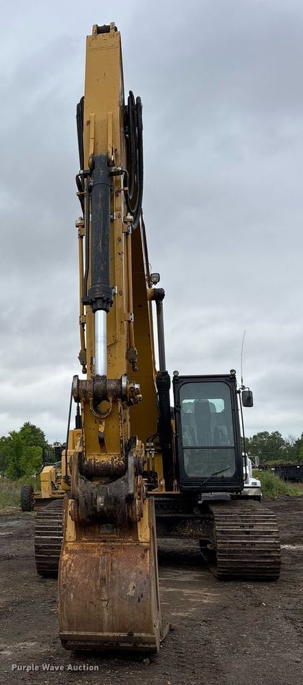 image for item OB9692 2018 Caterpillar 336F excavator