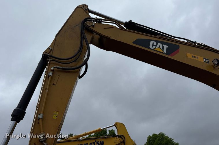 image for item OB9692 2018 Caterpillar 336F excavator