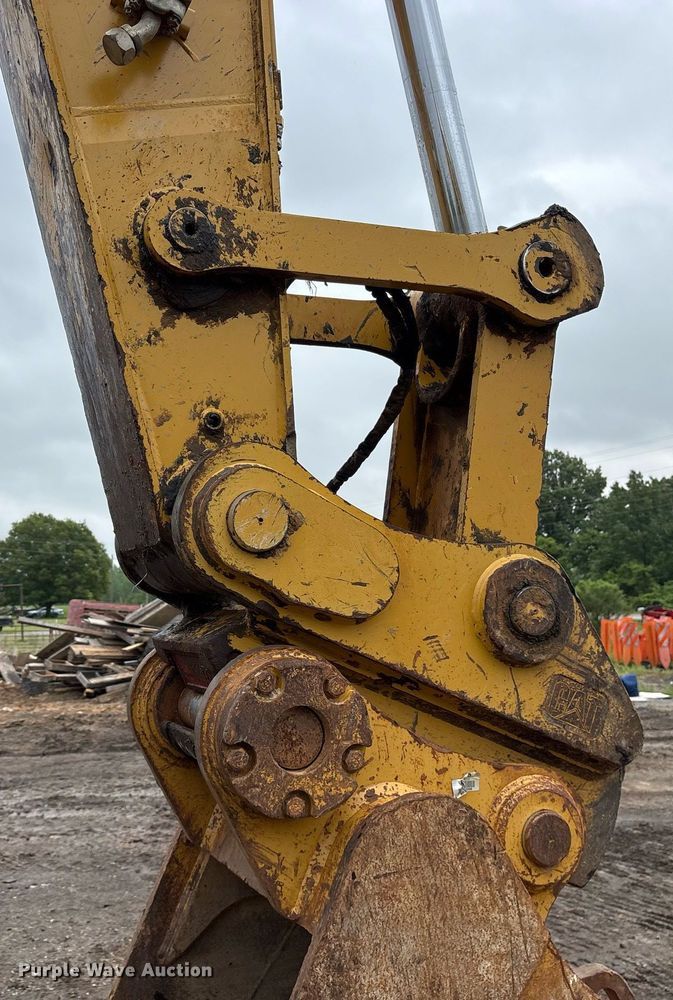 image for item OB9692 2018 Caterpillar 336F excavator