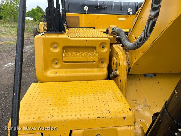 image for item OB9692 2018 Caterpillar 336F excavator