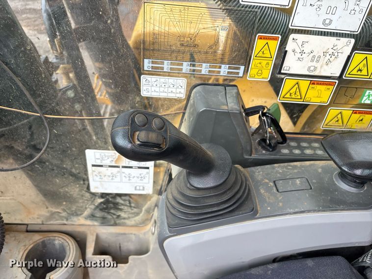 image for item OB9692 2018 Caterpillar 336F excavator