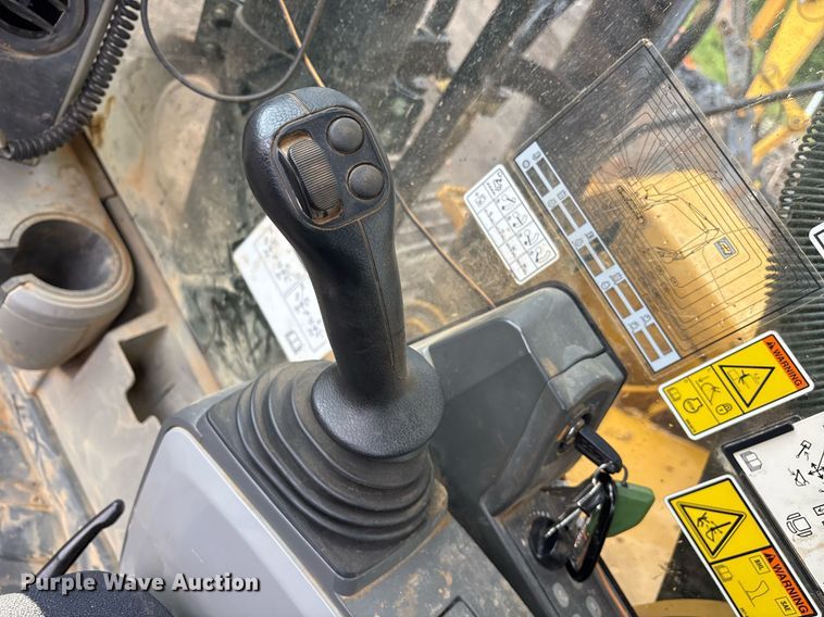 image for item OB9692 2018 Caterpillar 336F excavator