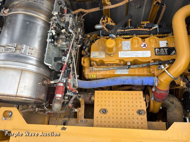 image for item OB9692 2018 Caterpillar 336F excavator