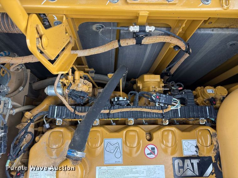 image for item OB9692 2018 Caterpillar 336F excavator