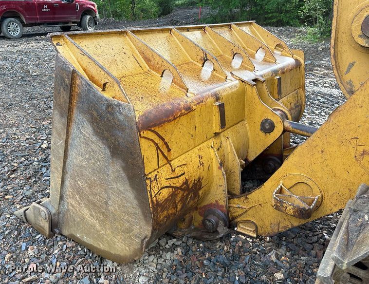 image for item OB9695 2001 Caterpillar 963C track loader