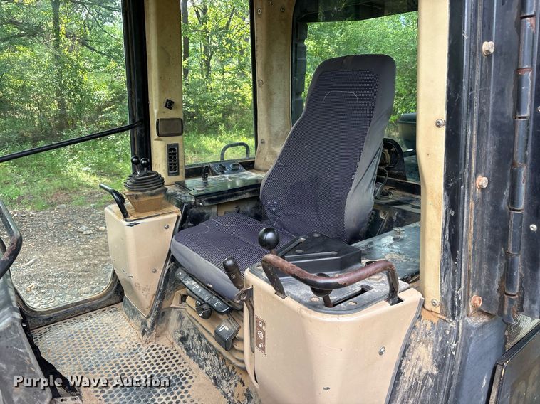 image for item OB9695 2001 Caterpillar 963C track loader