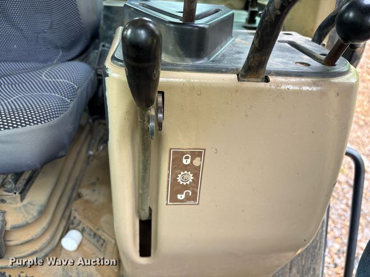 image for item OB9695 2001 Caterpillar 963C track loader