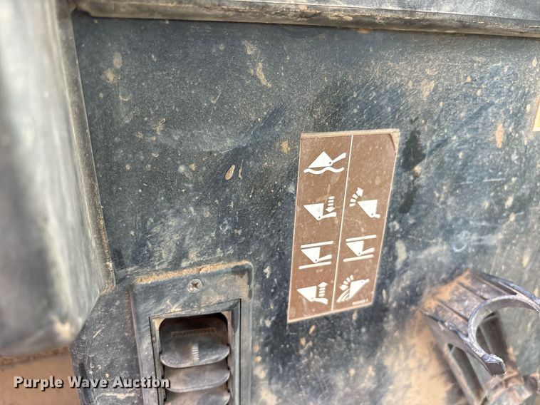 image for item OB9695 2001 Caterpillar 963C track loader