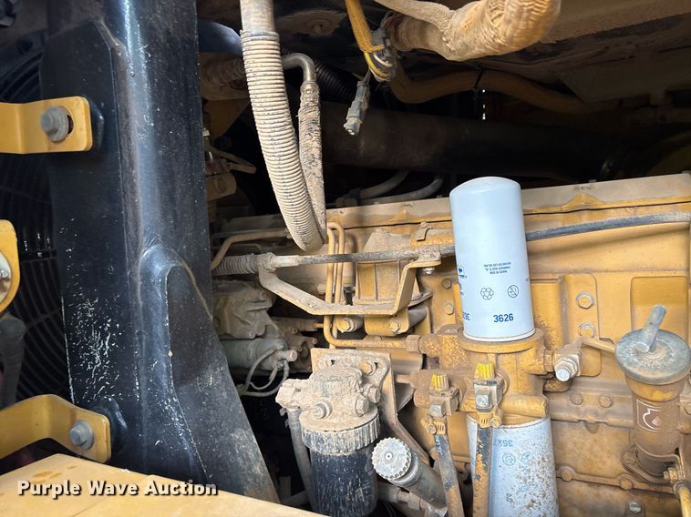 image for item OB9695 2001 Caterpillar 963C track loader