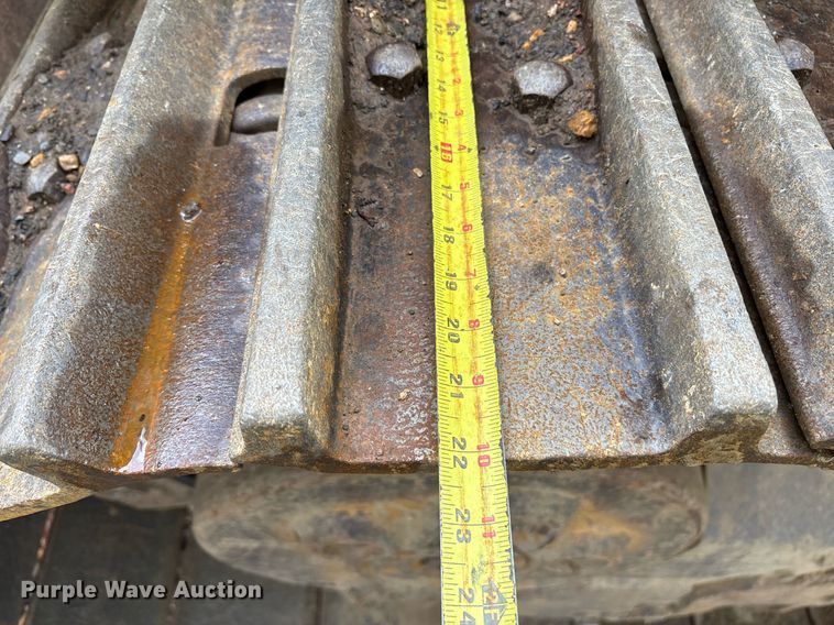 image for item OB9695 2001 Caterpillar 963C track loader