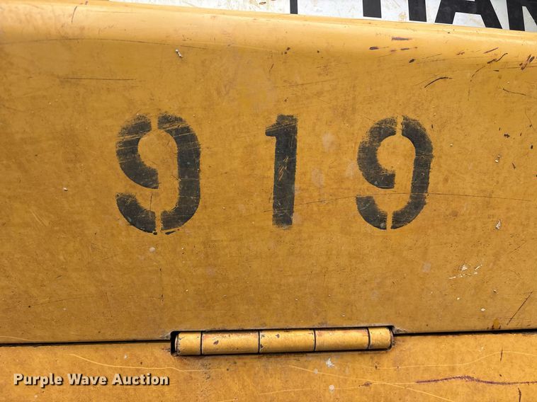 image for item OB9695 2001 Caterpillar 963C track loader