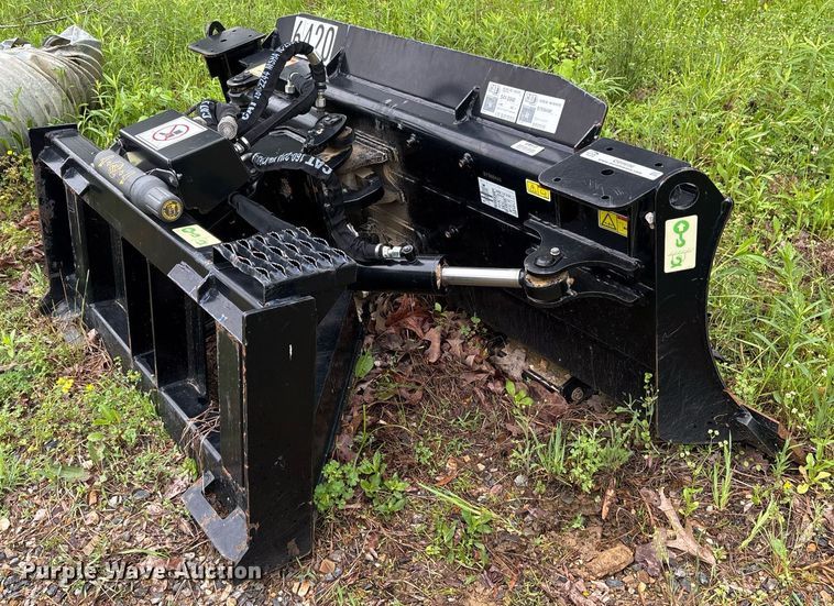 image for item OB9696 2022 Caterpillar Build 01A skid steer dozer blade