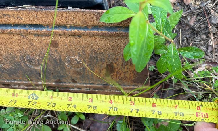 image for item OB9696 2022 Caterpillar Build 01A skid steer dozer blade