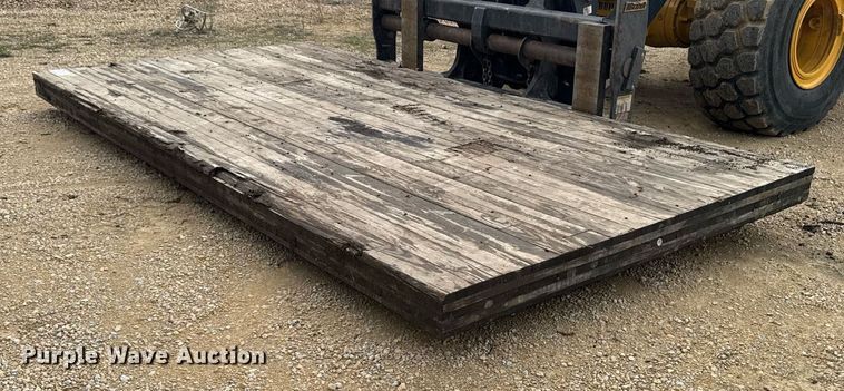 image for item ZA0596 (15) crane mats 