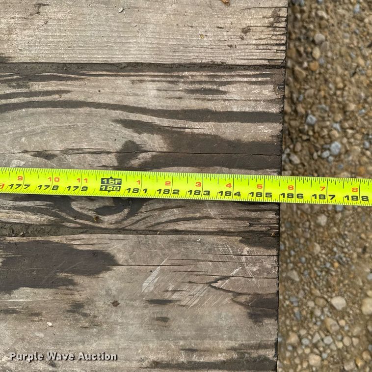 image for item ZA0596 (15) crane mats 