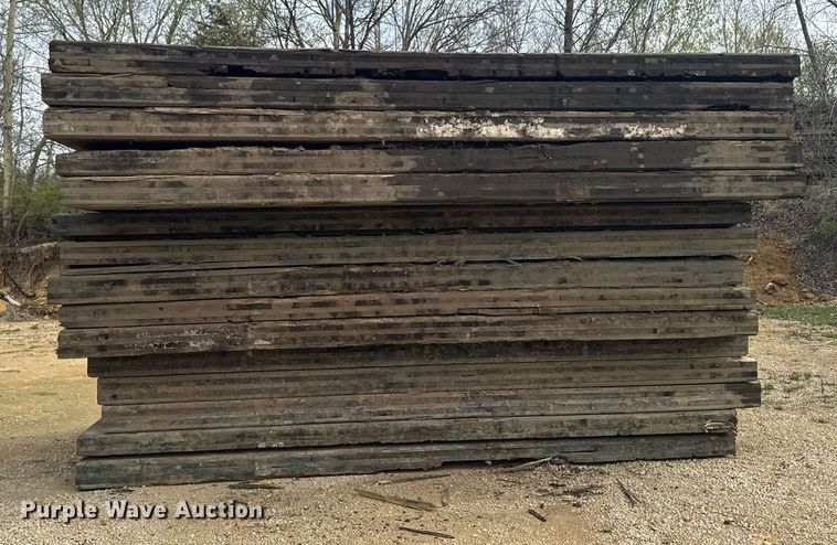 image for item ZA0601 (15) crane mats 