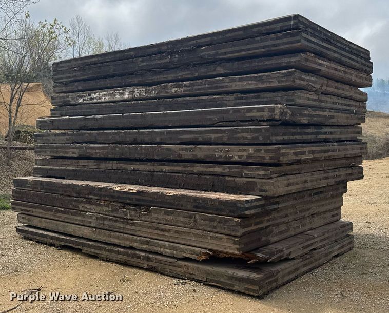 image for item ZA0602 (15) crane mats 