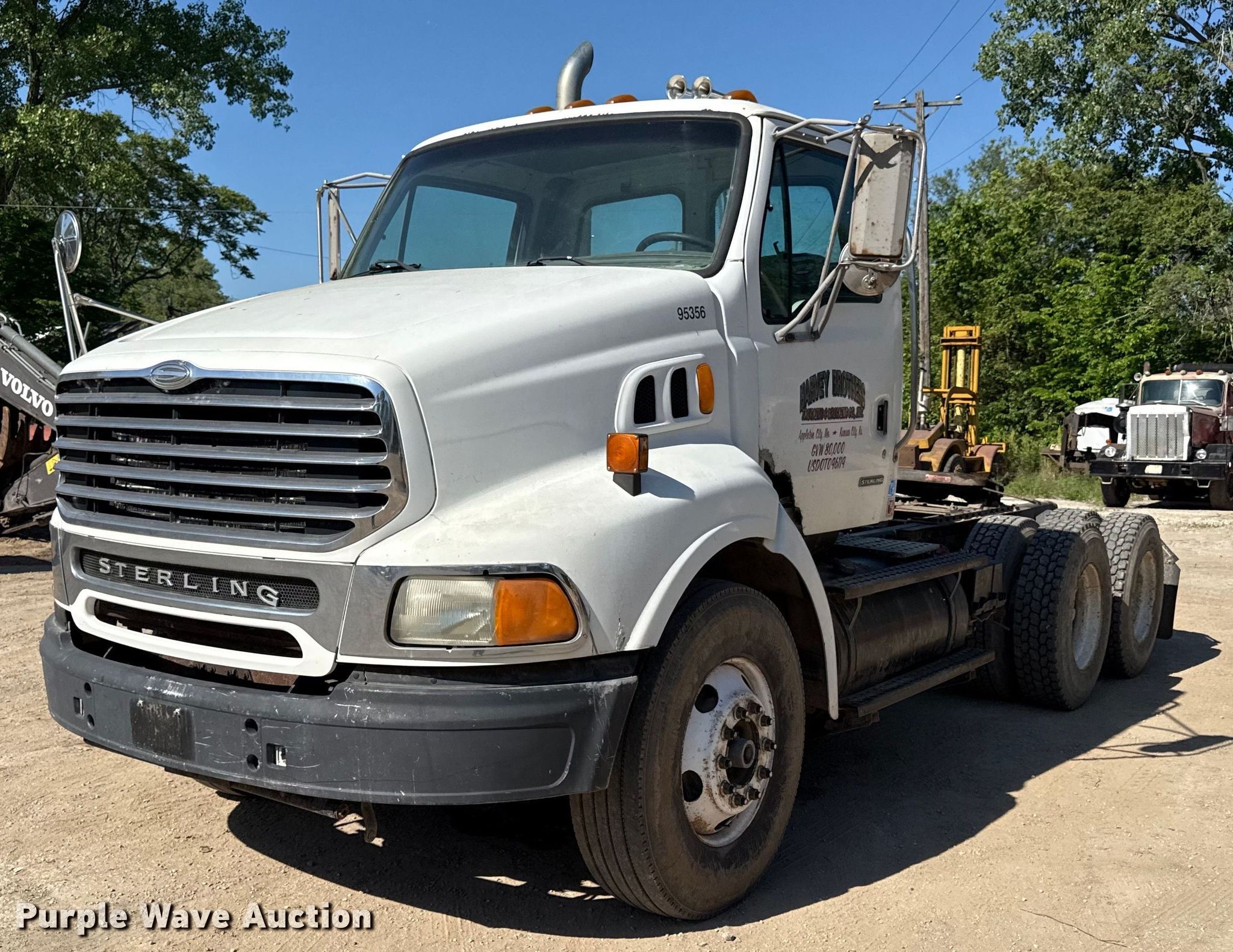 2003 Sterling A9500 semi truck in Kansas City, KS | Item DZ4079