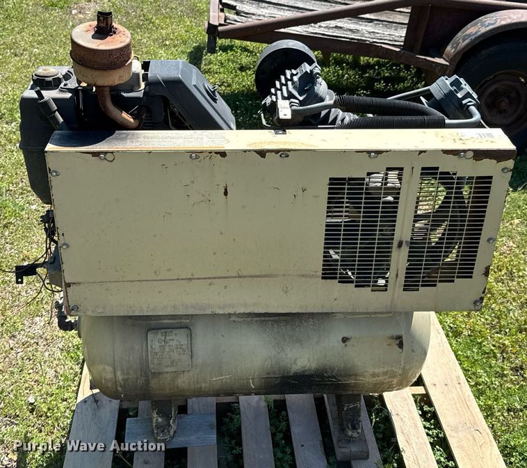 image for item DO0885 Ingersoll Rand 2475F12.5G air compressor