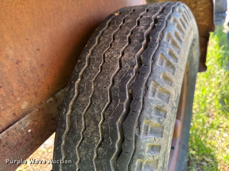 image for item DO0886 Shop built utility trailer