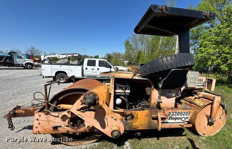 image for item DO0887 1999 Ferguson 46A double drum roller