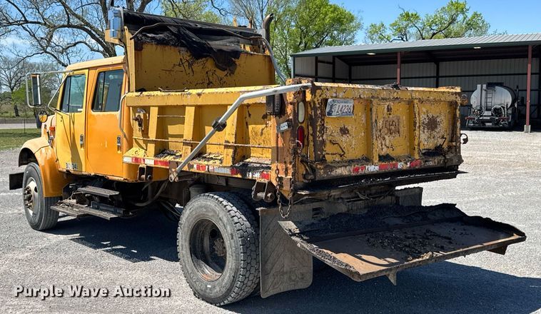image for item DO0888 1996 International 4900 Crew Cab dump truck