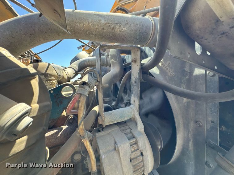 image for item DO0888 1996 International 4900 Crew Cab dump truck