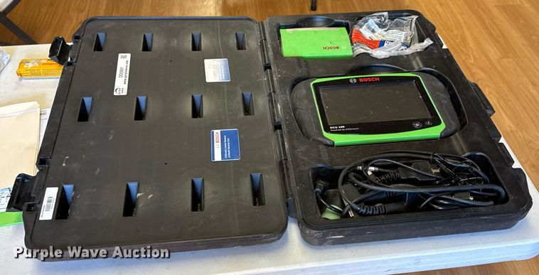 image for item DO0891 Bosch DCU 100 diagnostic scanner