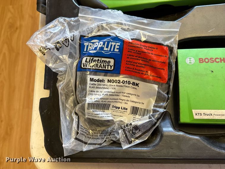 image for item DO0891 Bosch DCU 100 diagnostic scanner