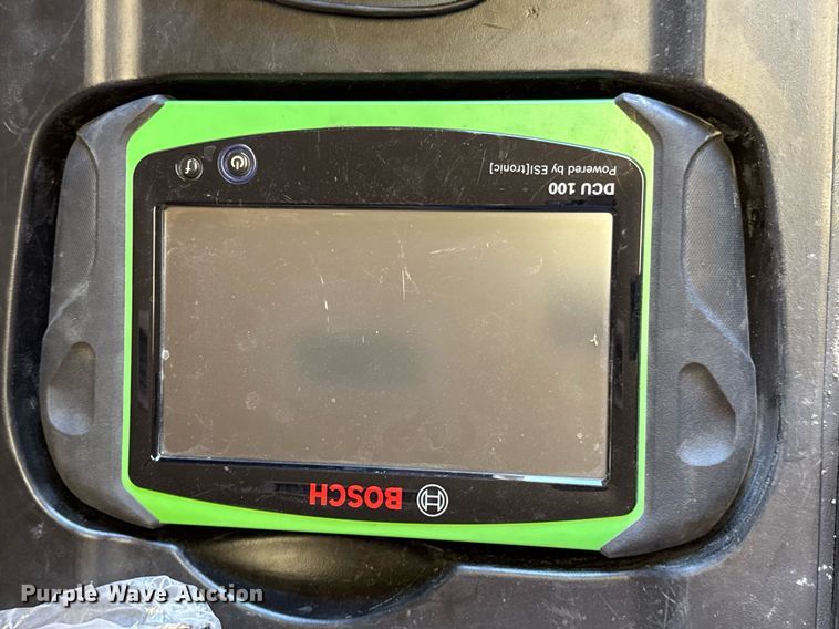 image for item DO0891 Bosch DCU 100 diagnostic scanner