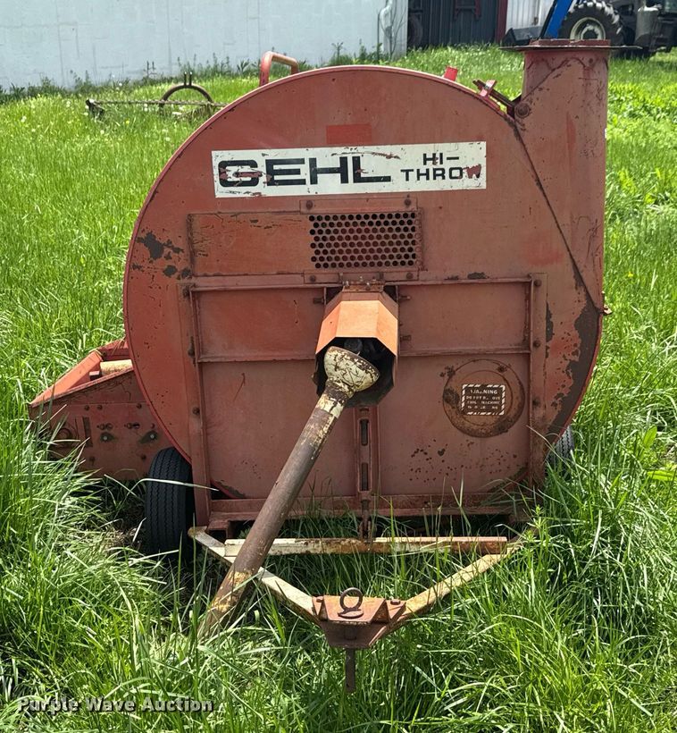 image for item DO0994 Gehl Hi-Throw FB88 silage blower