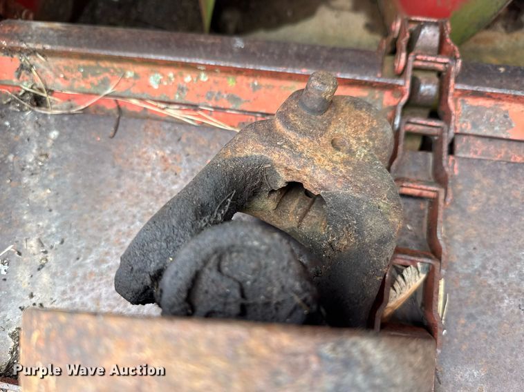 image for item DO0994 Gehl Hi-Throw FB88 silage blower