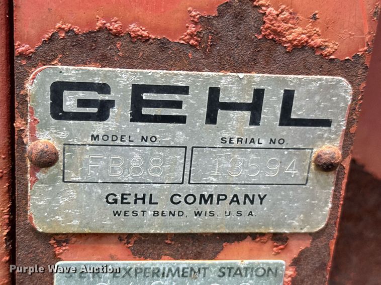 image for item DO0994 Gehl Hi-Throw FB88 silage blower