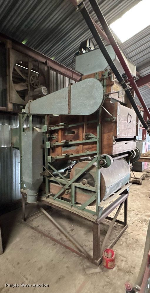 image for item DO0999 Seed handling equipment