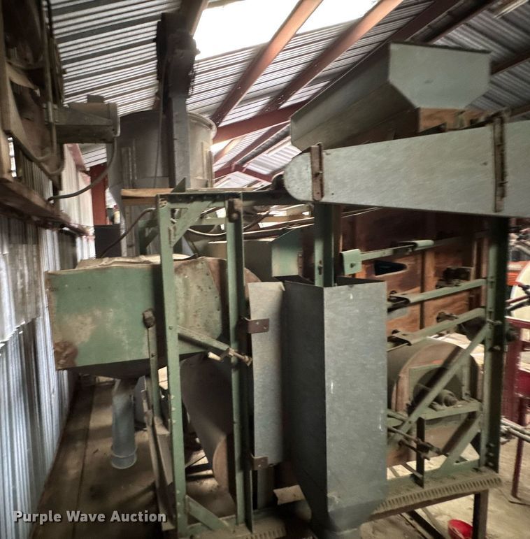 image for item DO0999 Seed handling equipment