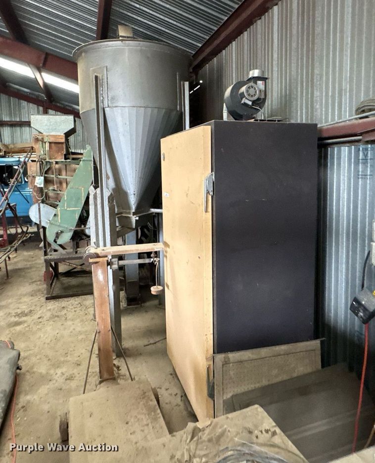 image for item DO0999 Seed handling equipment