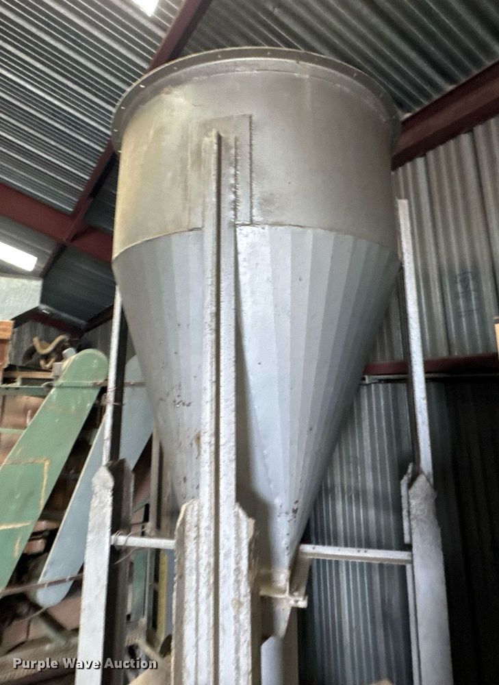 image for item DO0999 Seed handling equipment